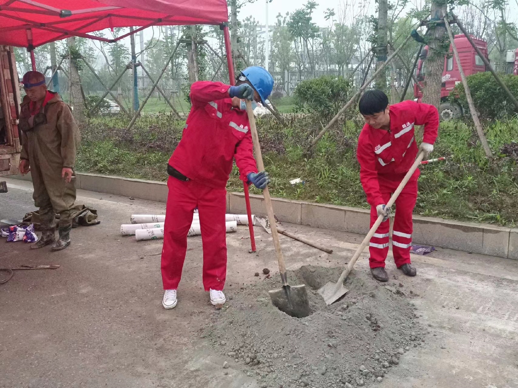 石门管道疏通哪家好】及时进行市政管道清淤